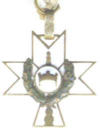 Знак ордена   Короны   короля Звонимира 4-й ст с дубовым венком (аверс)